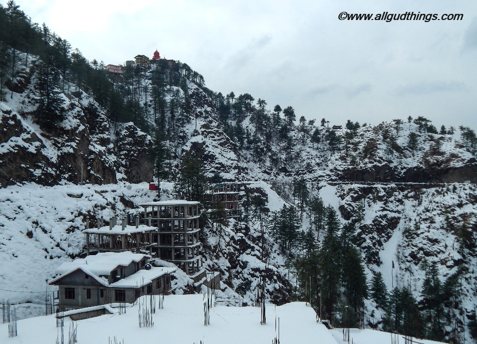 Scenic view on the way to kufri - Beautiful Shimla after Snowfall