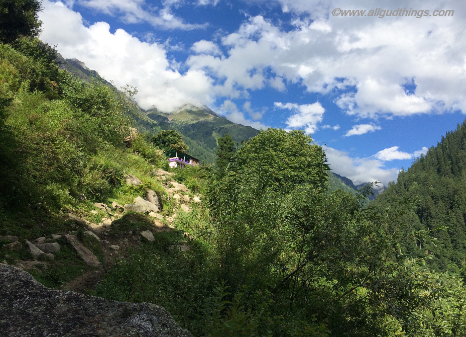 Trails near Kasol: Tourist or Traveler