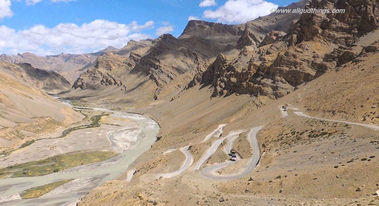 Gata Loops - Leh ladakh road trip from Delhi